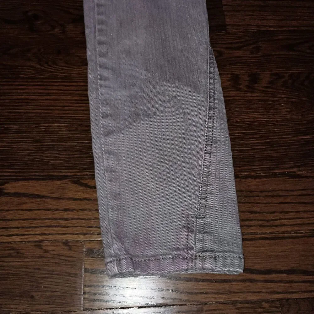 Free People Jeans Womens Size 26 Gray Tapered Leg Distressed Destroyed w/ Flaws